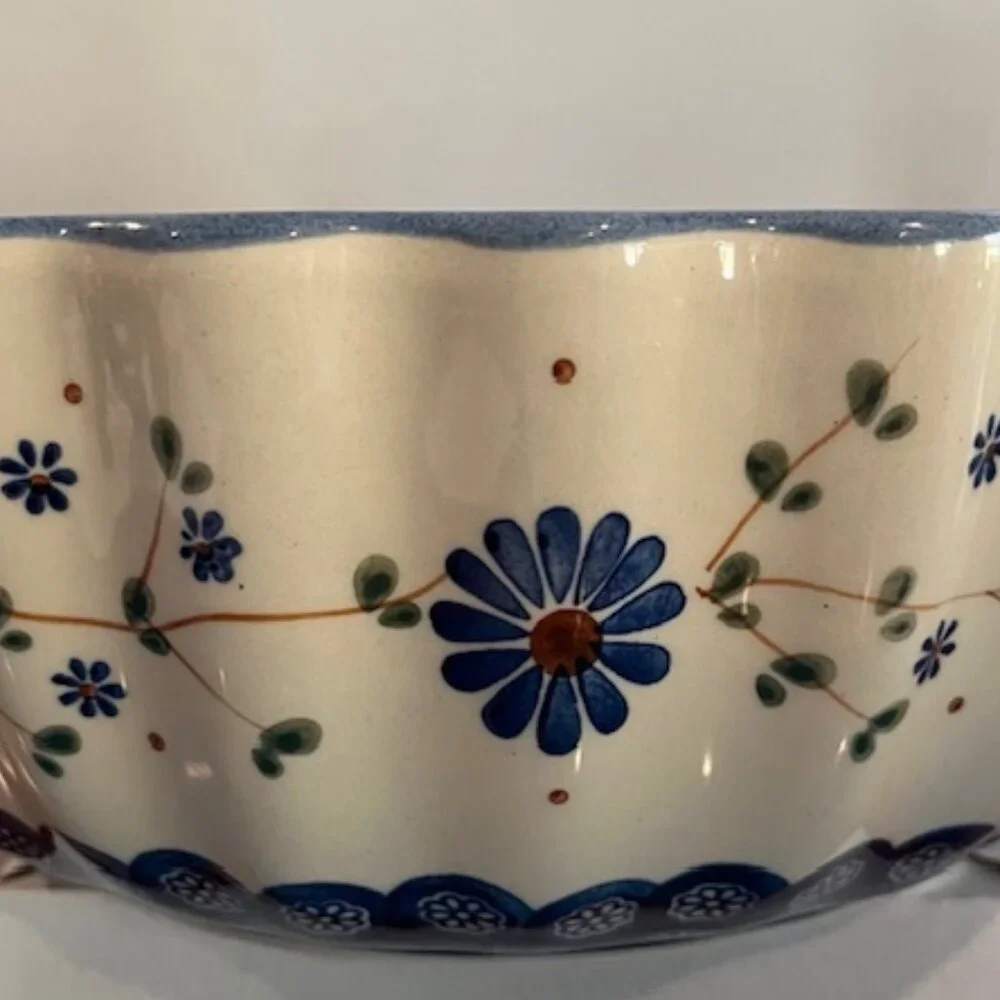 Boleslawica Polish Pottery Wiza Large Serving Bowl with Fluted Edge Blue Flowers - Picture 2 of 7